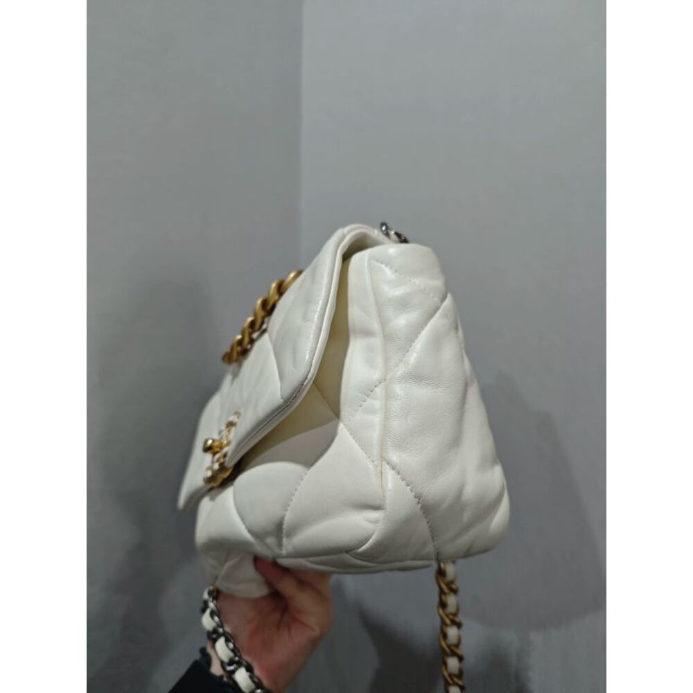 Chanel Women Pre-Loved Bag Very Good Condition - Picture 4 of 7